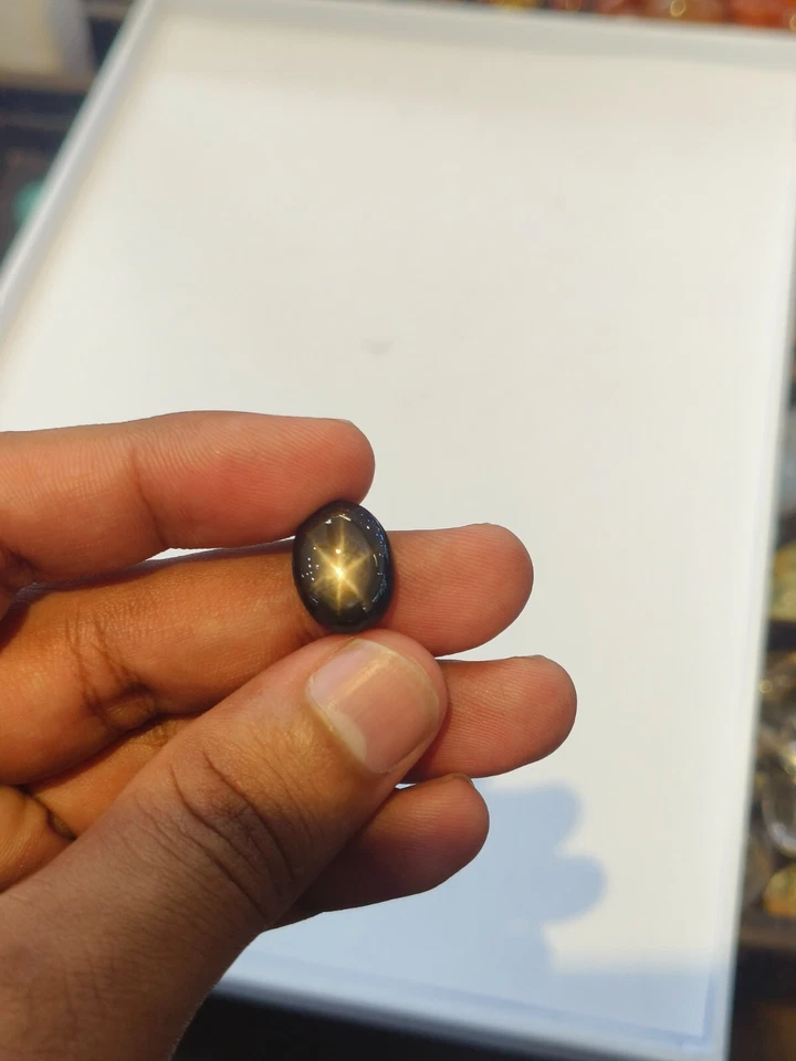 10.91 Cts A 100% NATURAL BLACK STAR SAPPHIRE WITH EXCELLENT 6 RAYS OF STAR ⭐ - Image 3 of 4