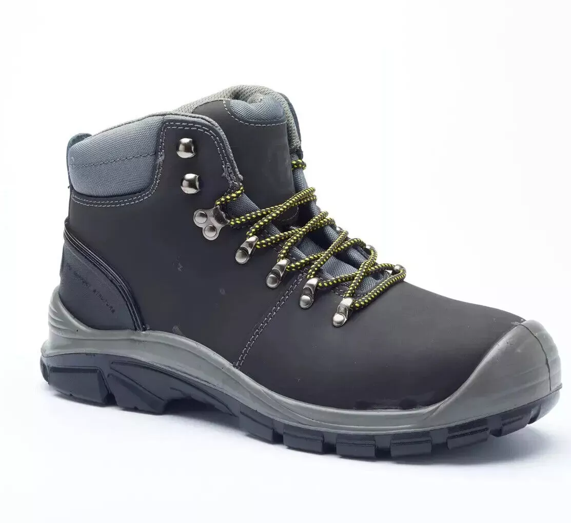 Steel toe cap clearance boots with midsole protection