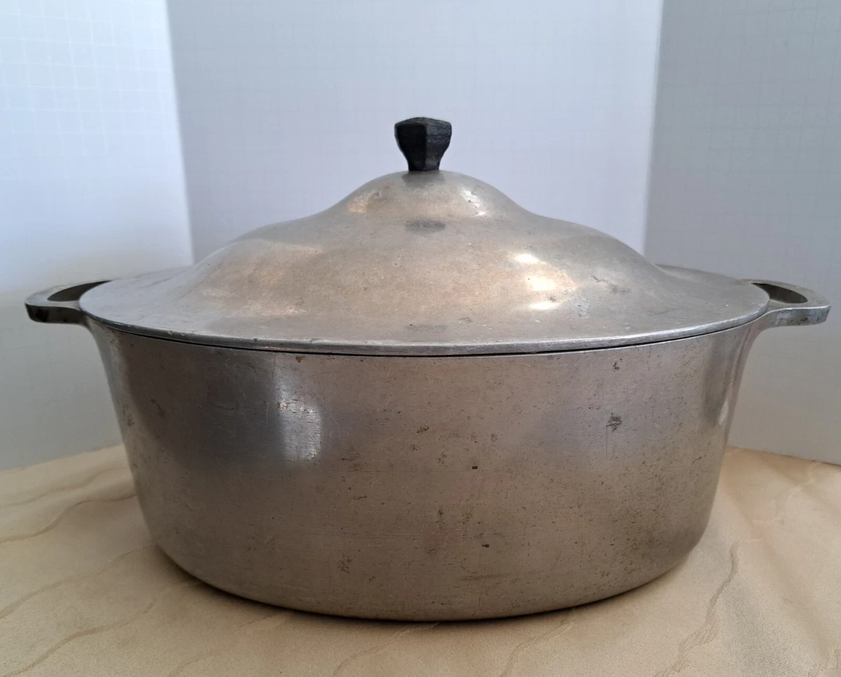 Beautiful Large Vintage Cast-Rite Ware Aluminum Oval Roaster Dutch Oven  With Lid