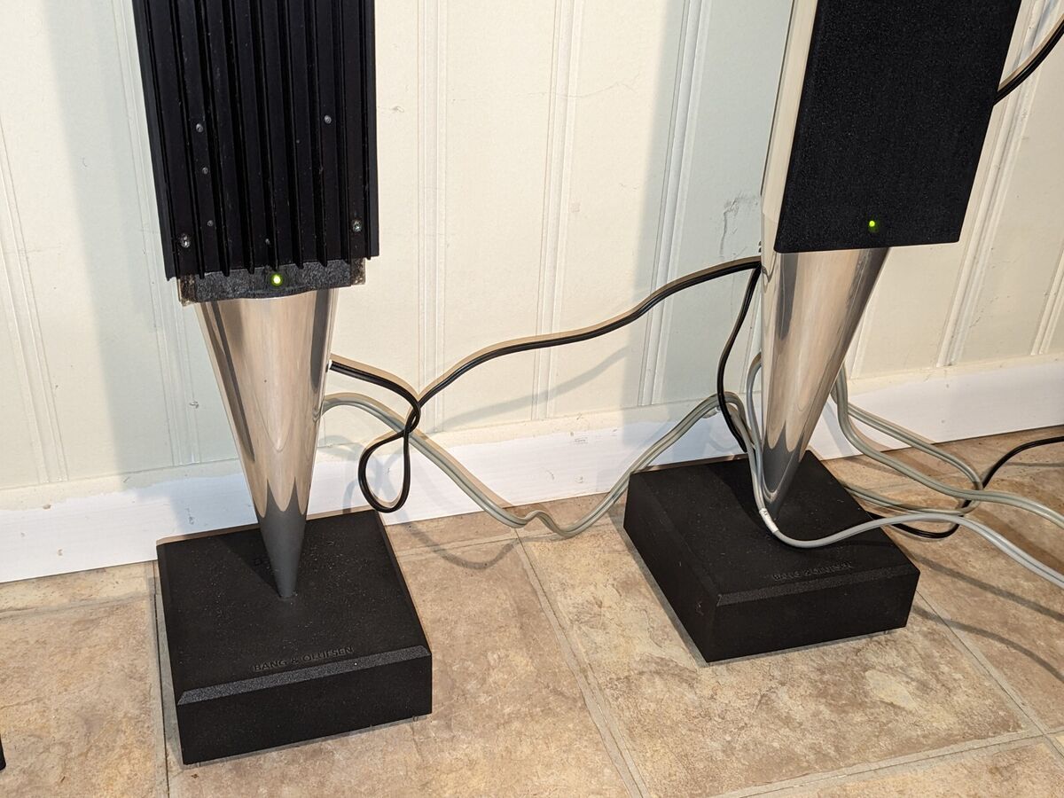 Vintage Bang & Olufsen BeoLab 8000 Silver Black Powered Vintage Bang & Olufsen BeoLab 8000 Silver Black Powered