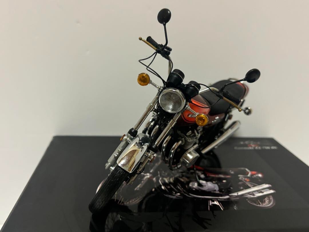 Kawasaki ZⅡ 750RS 1/12 scale made by Minichamps Candy Brown