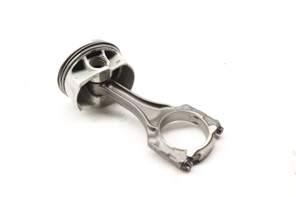 BMW 550I 2014-2016 - Pistón con varilla de conexión 8653978 Foto 2 de 4