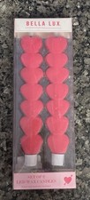 Velas LED de cera cónica con temporizador Bella Lux corazones rojos