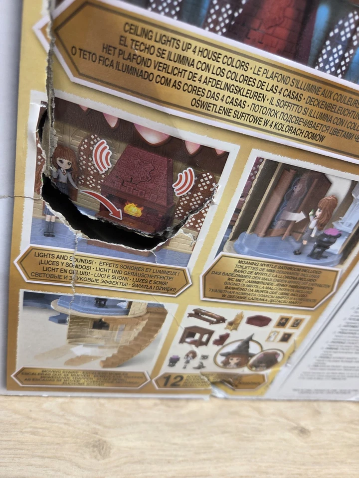 Harry Potter Hogwarts Castle Magical Minis + Hermione Doll + Accessories  - Image 3 of 3