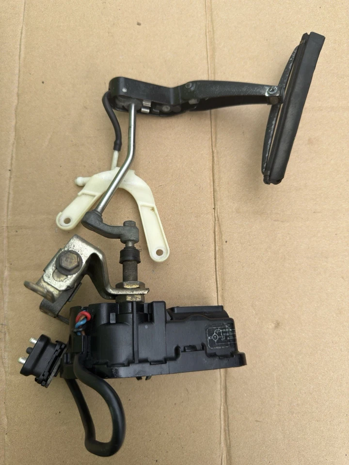 Motores limpiaparabrisas faros izquierdo y derecho mercedes r129 sl500 90-02 oem Foto 2 de 4