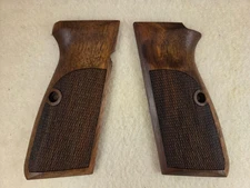 Browning High Hi Power Fine English Walnut Checkered Pistol Grips NEW! U3