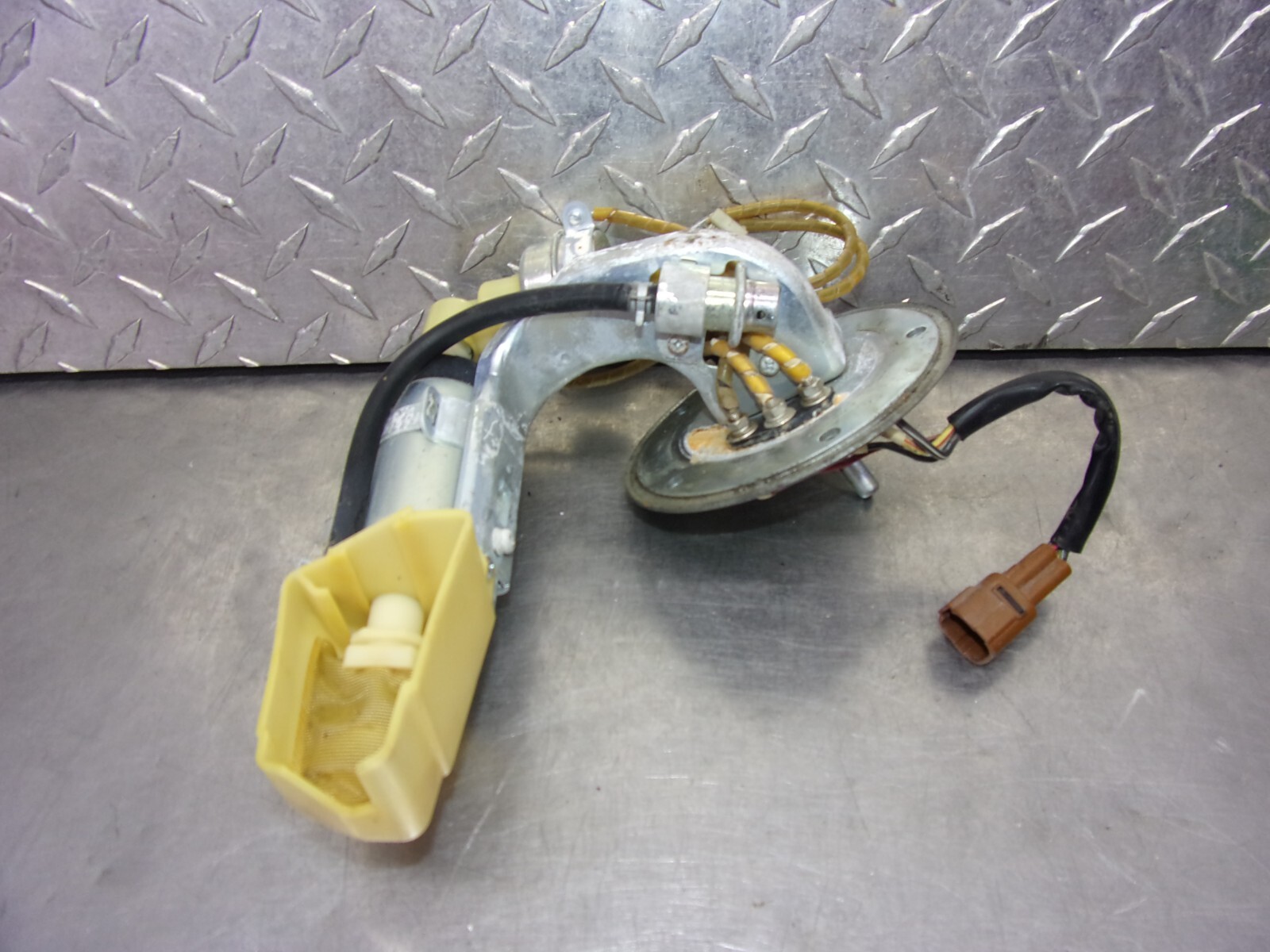 840 A SUZUKI BOULEVARD MARAUDER VZ800 M50 2008 OEM FUEL PUMP eBay