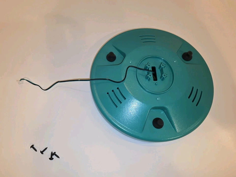 Wii Band Hero Model 95521.808 Wireless Drum Set Replacement Green Drum Pad Screw - Image 4 of 4