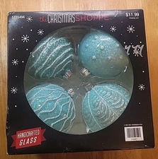 2011 The Christmas Shoppe 4 Handcrafted Glass Ornaments Dog Bones Xmas Tree