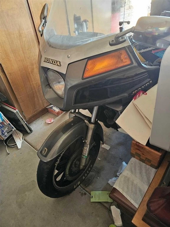 Honda Gold Wing GL Aspencade 1983 Foto 2 de 4