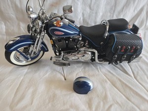 Franklin MINT Harley Davidson Blue Heritage Springer 1:10 Diecast Helmet EUC