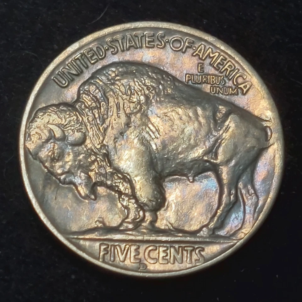1928-D BUFFALO NICKEL ~ BETTER DATE COIN ~ Nice Strike! ~ CHOICE BU - Image 2 of 2