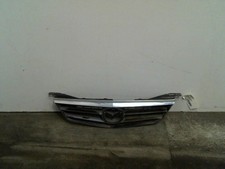 Calandre Mazda 626
