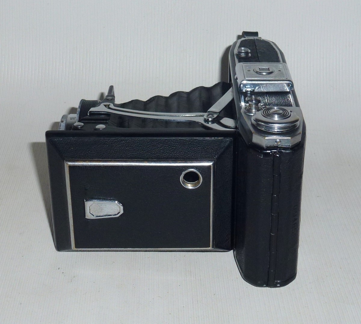 Zeiss Ikon Ikonta 521/2 Folding Camera Novar-Anastigmat 3.5/10.5+