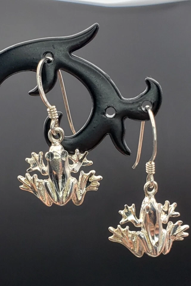 Designer Vintage Unusual 3D Frogs Shiny Sterling Silver 925 Dangle Earrings - Image 3 of 4