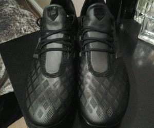 new balance blackout boots