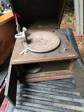 RARE BALTIPHON PHONOGRAPH UNTESTED NO CRANK PARTS REPAIR SEE PHOTO DESCRIPTION