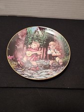 Vintage Danbury Mint M. J. HUMMEL (Private Parade) Collectors Plate Flawless