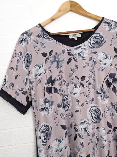 Taille 12 tenue / ensemble jupe poisson bizarre chemisier papaye gris rose - Photo 3/10