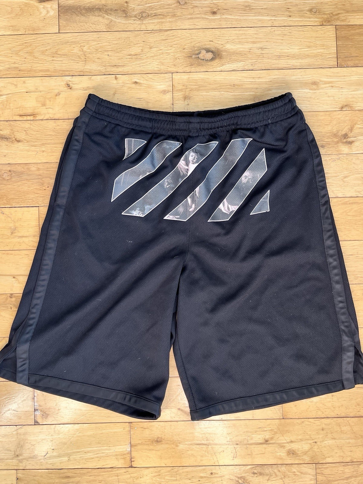 Rare NWT Off White Virgil Abloh Caravaggio Shorts XL 100percent Authentic