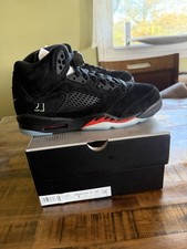 Air Jordan 5 Halloween GS Size 7Y