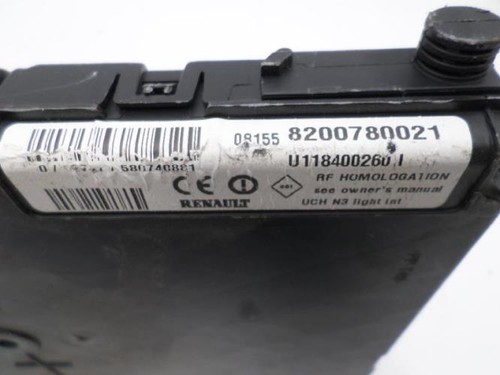 Caja de servicio inteligente RENAULT SCENIC 2 PHASE 2 8200780021 - Imagen 3 de 3
