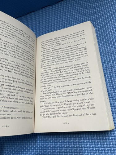 The Scorch Trials by James Dashner Paperback - Picture 4 of 9