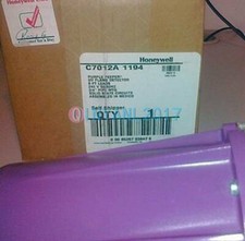 ONE HONEYWELL FLAME DETECTOR C7012A1194 C7012A 1194 NEW
