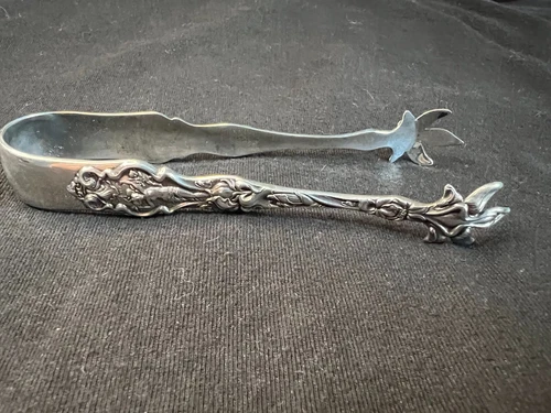Irian By Wallace sterling silver Sugar Tong 4 1/2"
