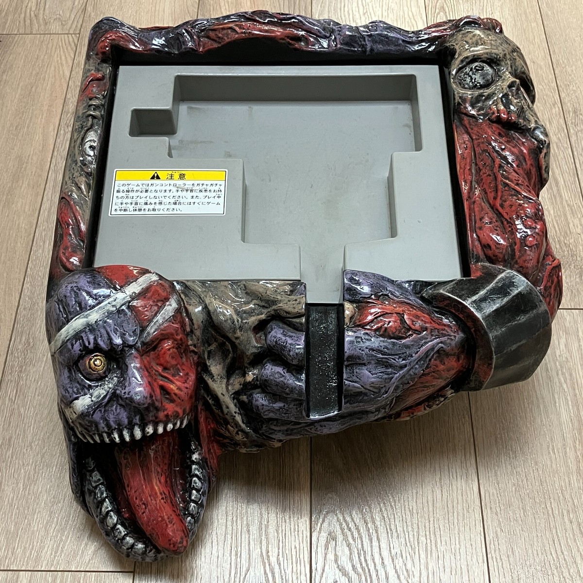 Vintage SEGA House of the Dead 4 Arcade Cabinet Light Gun
