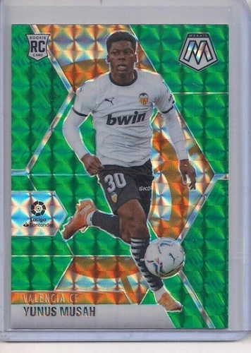 2020-21 Panini Mosaic La Liga Green Mosaic Prizm Yunus Musah RC