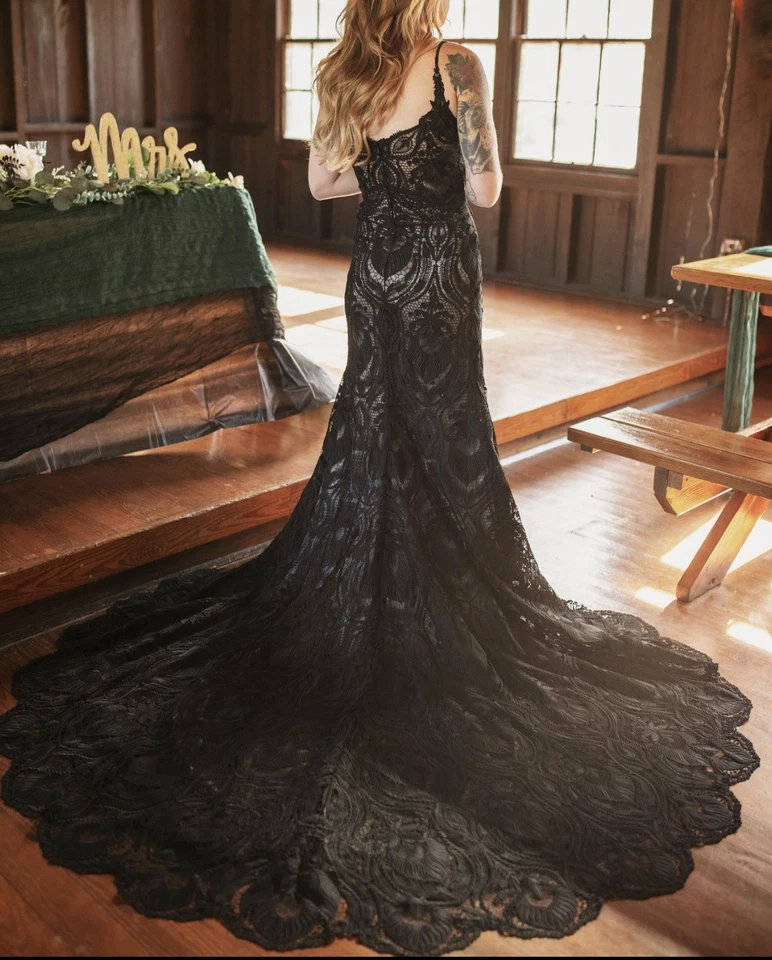 Black wedding dress - Image 3 of 4
