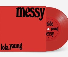 MESSY 💃🏻 LOLA YOUNG&bull; tiny 4&rdquo; VINYL Exclusive&bull; FREE SHIPPING + SURPRISE GIFT 🎁