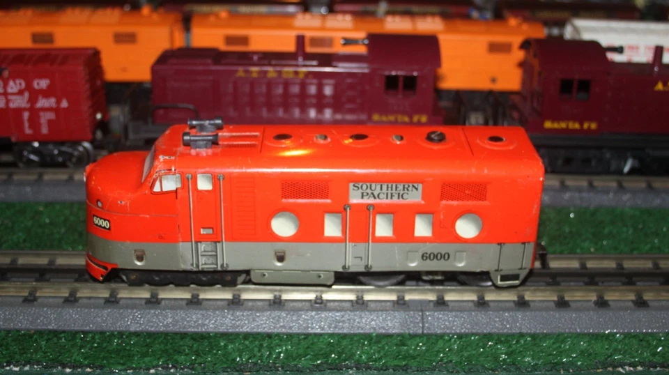 MARX Tin Southern Pacific Powered Locomotive #6000 - Runs Great - AS IS - Image 2 of 4
