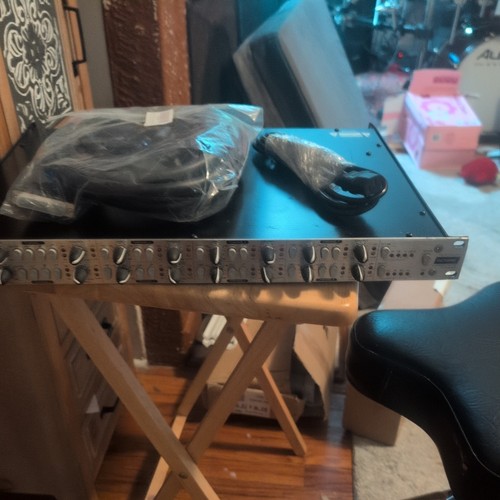 Focusrite Octopre Platinum Edition 8 Channel Microphone Preamp Octo Mic Pre Amp