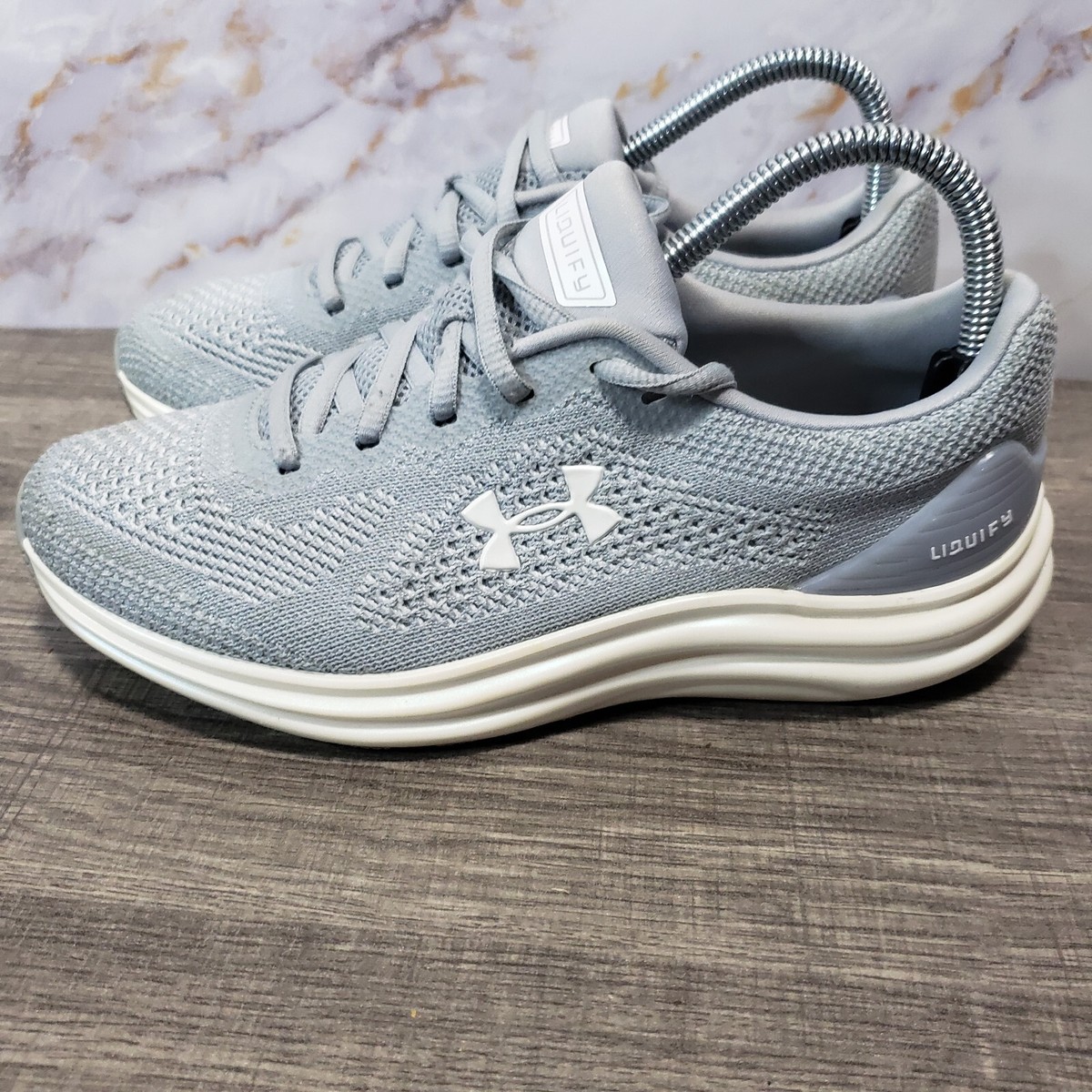 Under Armour Liquify Womens Size 7.5 Gray Running Shoes