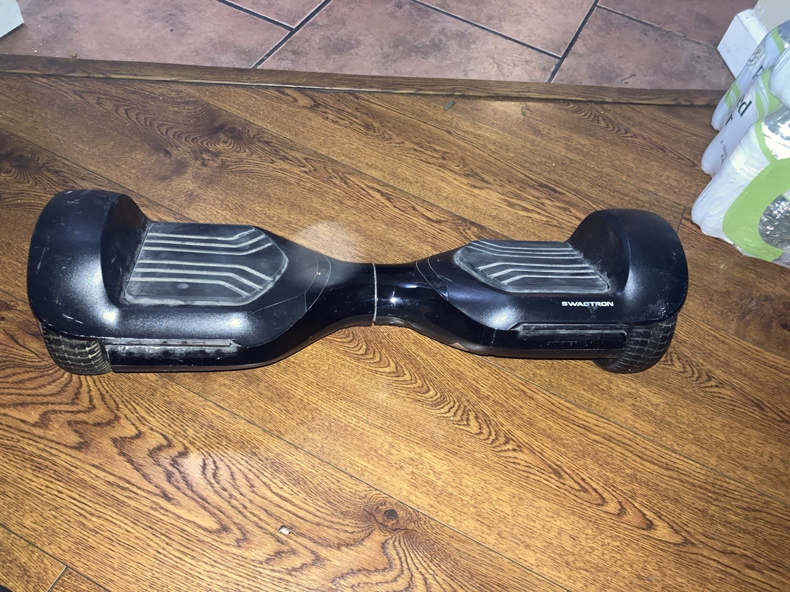 Swagtron Hoverboard T580 Self Balancing Electric Scooter Black No Charger Works