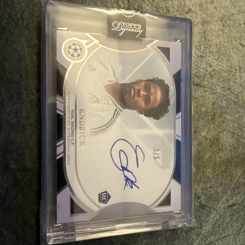 Endrick 3/5 Black Rookie Auto 2024-2025 Topps Dynasty UEFA Soccer Card