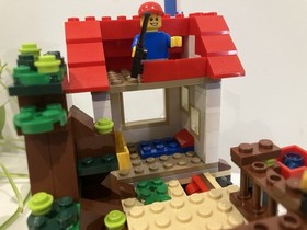 LEGO CREATOR: Tree House (31010)