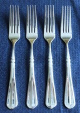 New Mikasa FRENCH COUNTRYSIDE Set of 4 Dinner...