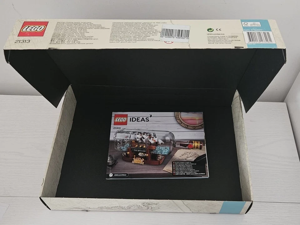 LEGO Ideas 21313 Ship in a Bottle, foto 3 di 5