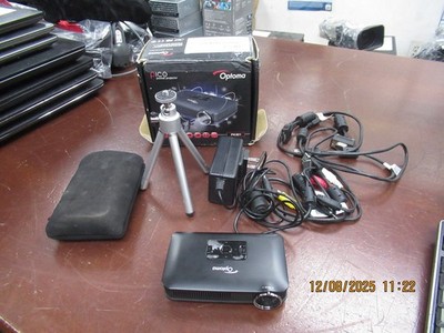 Optoma PK301 Pico Pocket Projector LDPKSZG  w/ Accs & Box