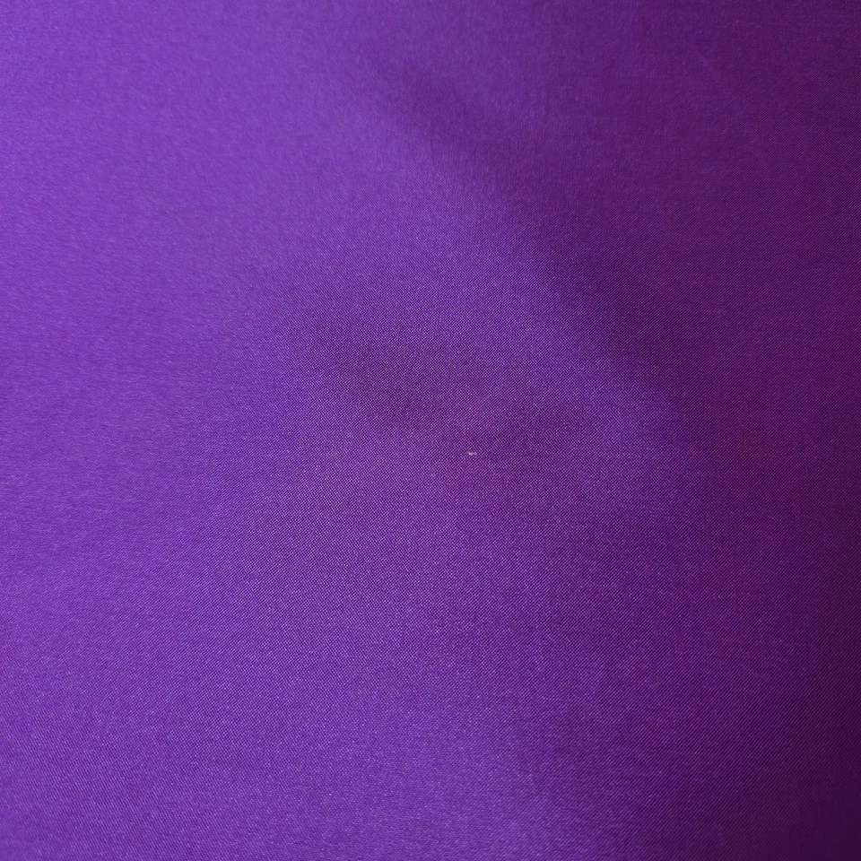 Tela de tafetán de seda sintética nítida ligera púrpura rojo rosa 58" por yarda Foto 4 de 4