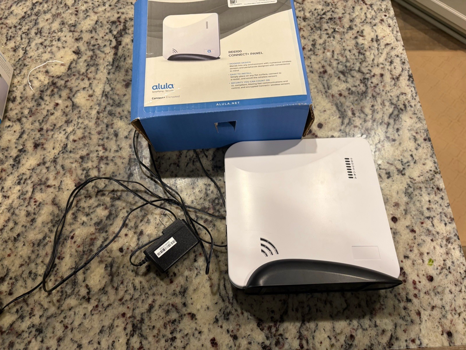 Alula RE6100P-XX-X Connect+ Security and Automation Platform with Power Adapter.
