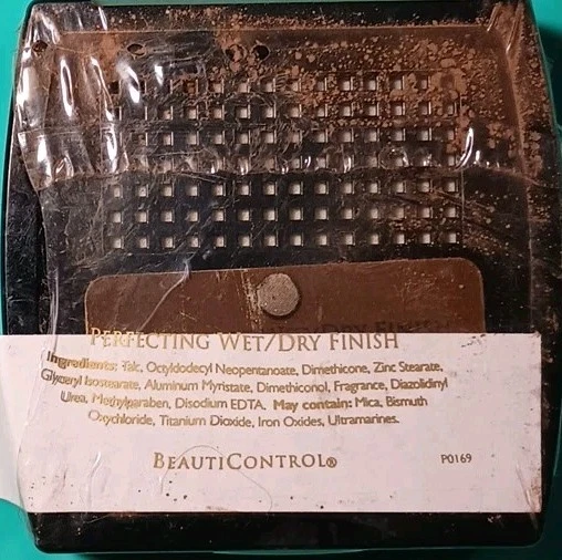 BeautiControl Perfecting Wet/Dry Finish CL Mahogany Foundation (P6) NOS, Sealed - Image 2 of 4
