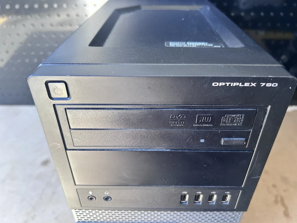 Dell Optiplex 790 MT i7-2600 @ 3.4Ghz - 8Gb RAM (No HDD or OS) - Image 2 of 4