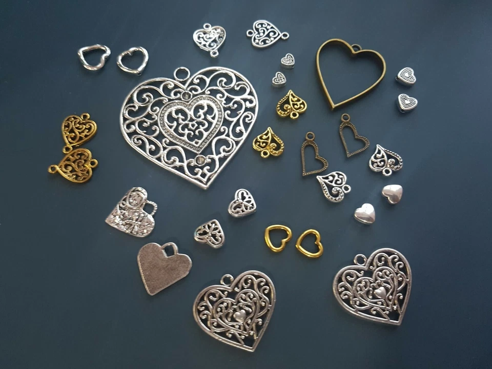 200 gr CHARMS misto CUORE charm CIONDOLI PENDENTI cuori ciondolo - Immagine 2 di 2