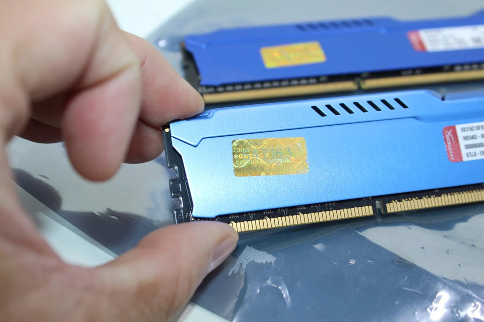 HyperX Fury 8GB DDR3-1600MHz PC3-12800 Desktop RAM Module HX316C10F/4 - Image 2 of 4