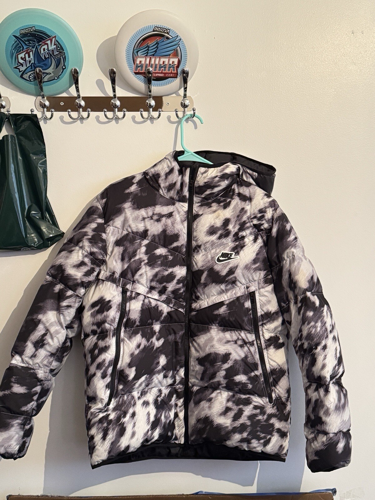 Nike Down Fill Windrunner Winter Jacket Black Siz… - image 1