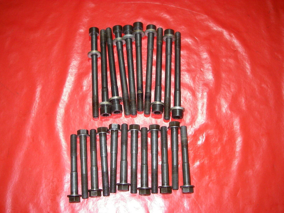 Vis Cylindriques Vis De Détente Vis Spéciale Culasse Vilebrequin BMW K100 - Photo 1/1